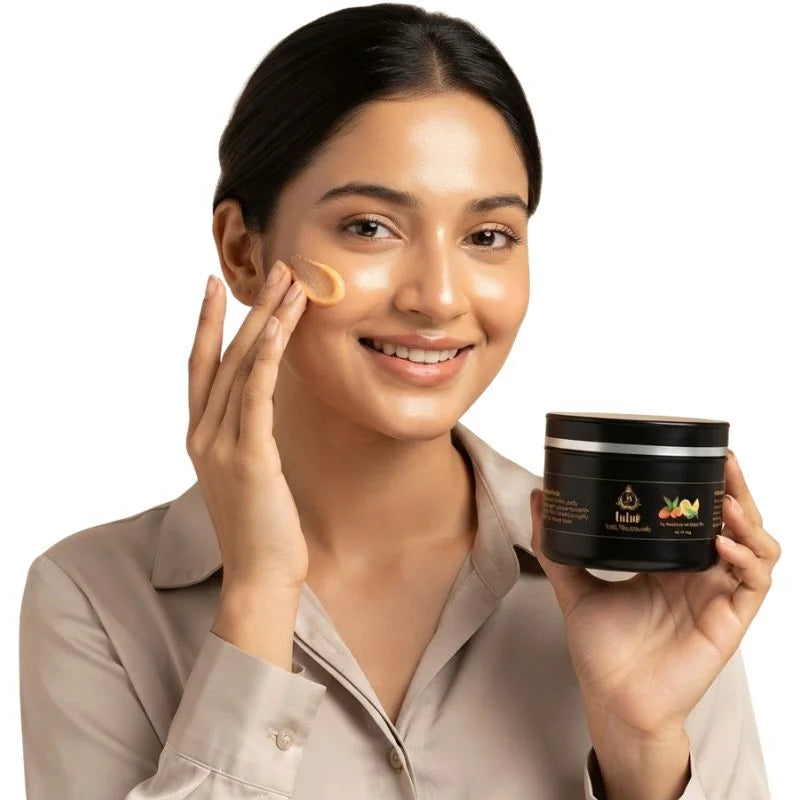 3S Lulur Black With Niacinamide Body Scrub | Brightening & Exfoliating Body Scrub for Smooth, Soft-Looking Skin | 150g